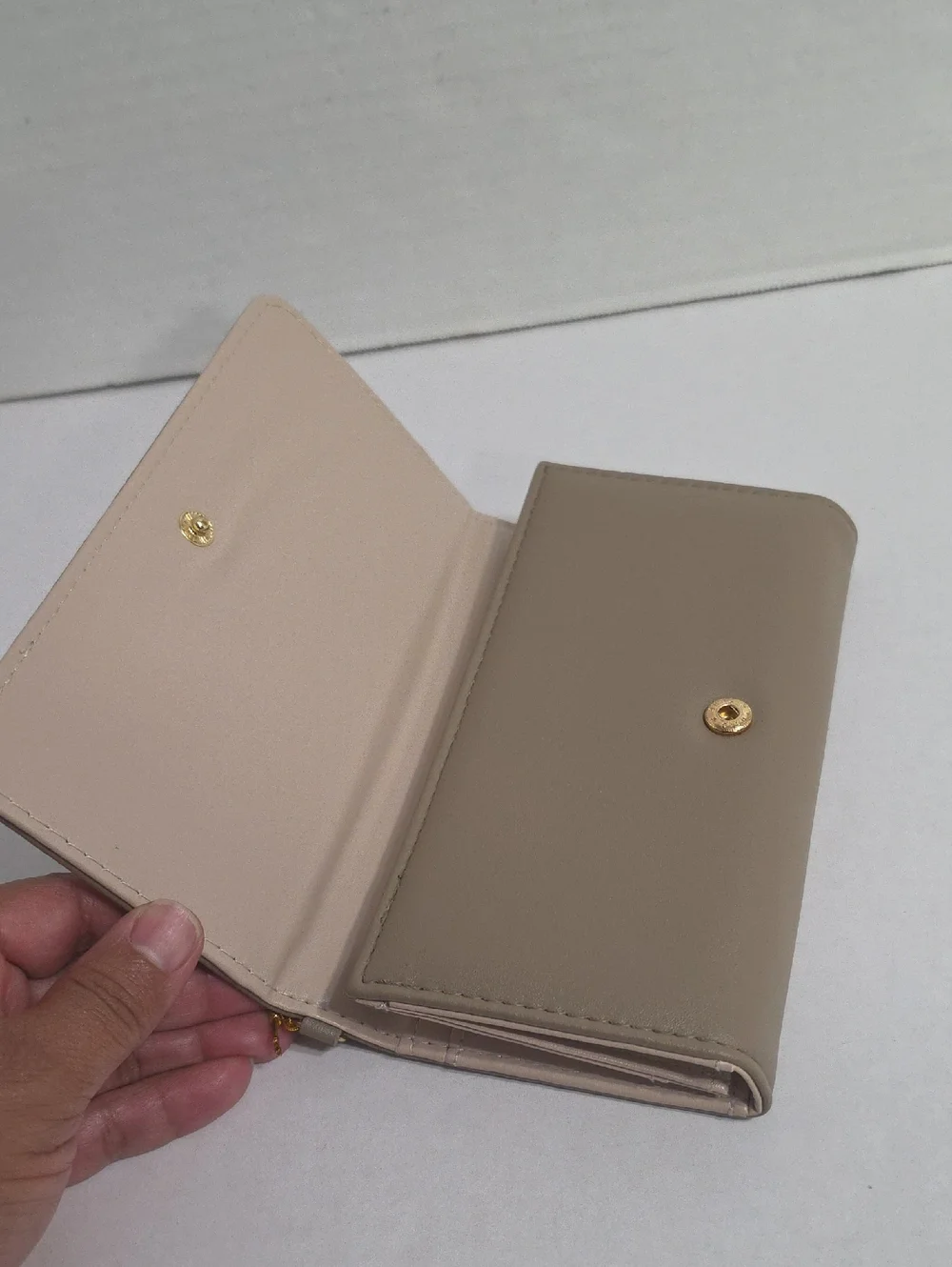 Bebe Louisa Trifold Wallet In Taupe *NWT*